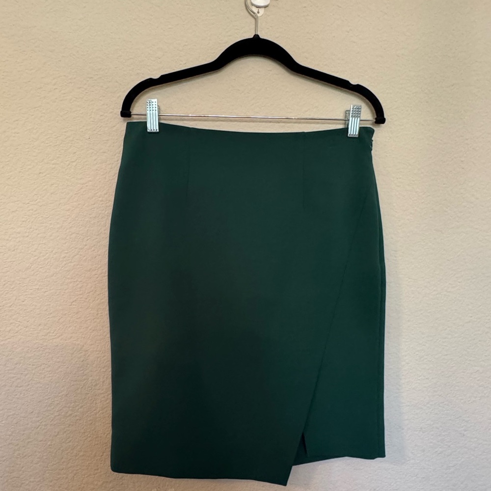 White House Black Market Dark Green Pencil Skirt